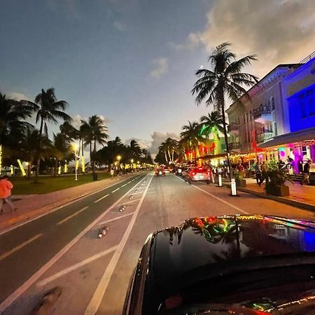 Hostel Brazilian Downtown ไมอามี ภายนอก รูปภาพ